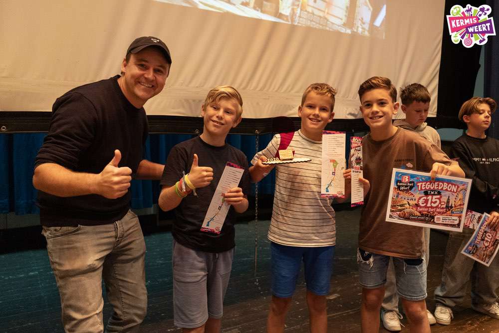 Foto: 'Presentaties Weird Kermis 08'.